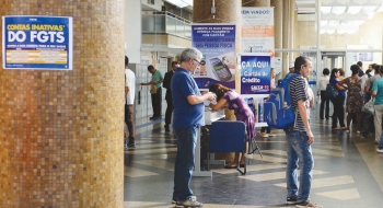 Trabalhadores receberão até o final de agosto parte do lucro do FGTS